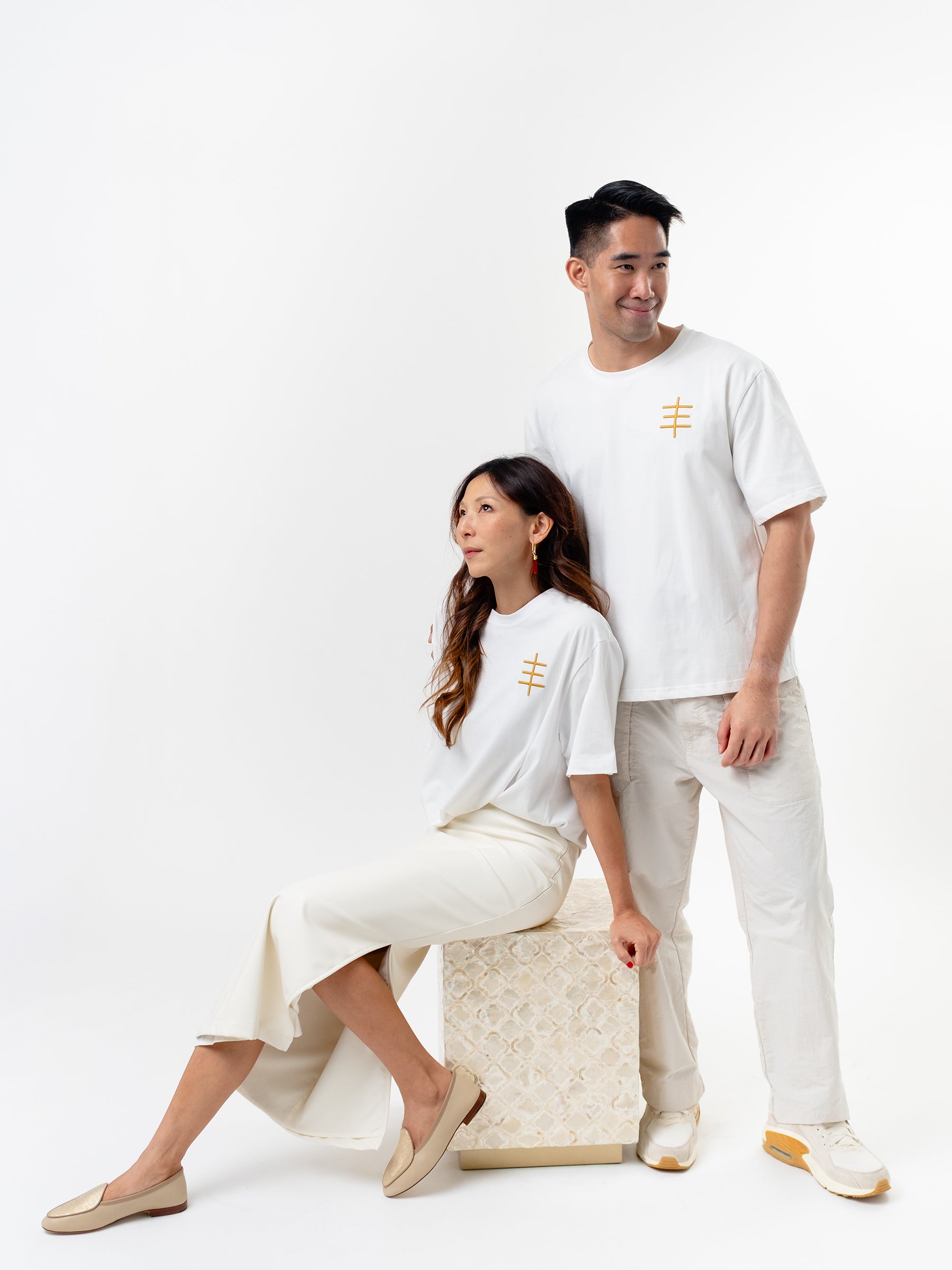 丰 Feng | Everyday White Tee With Embroidery Detail