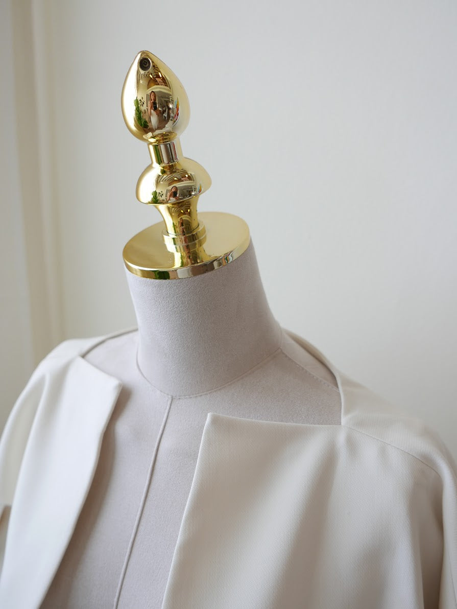 Women's ivory multi-functional blazer jacket with front pockets