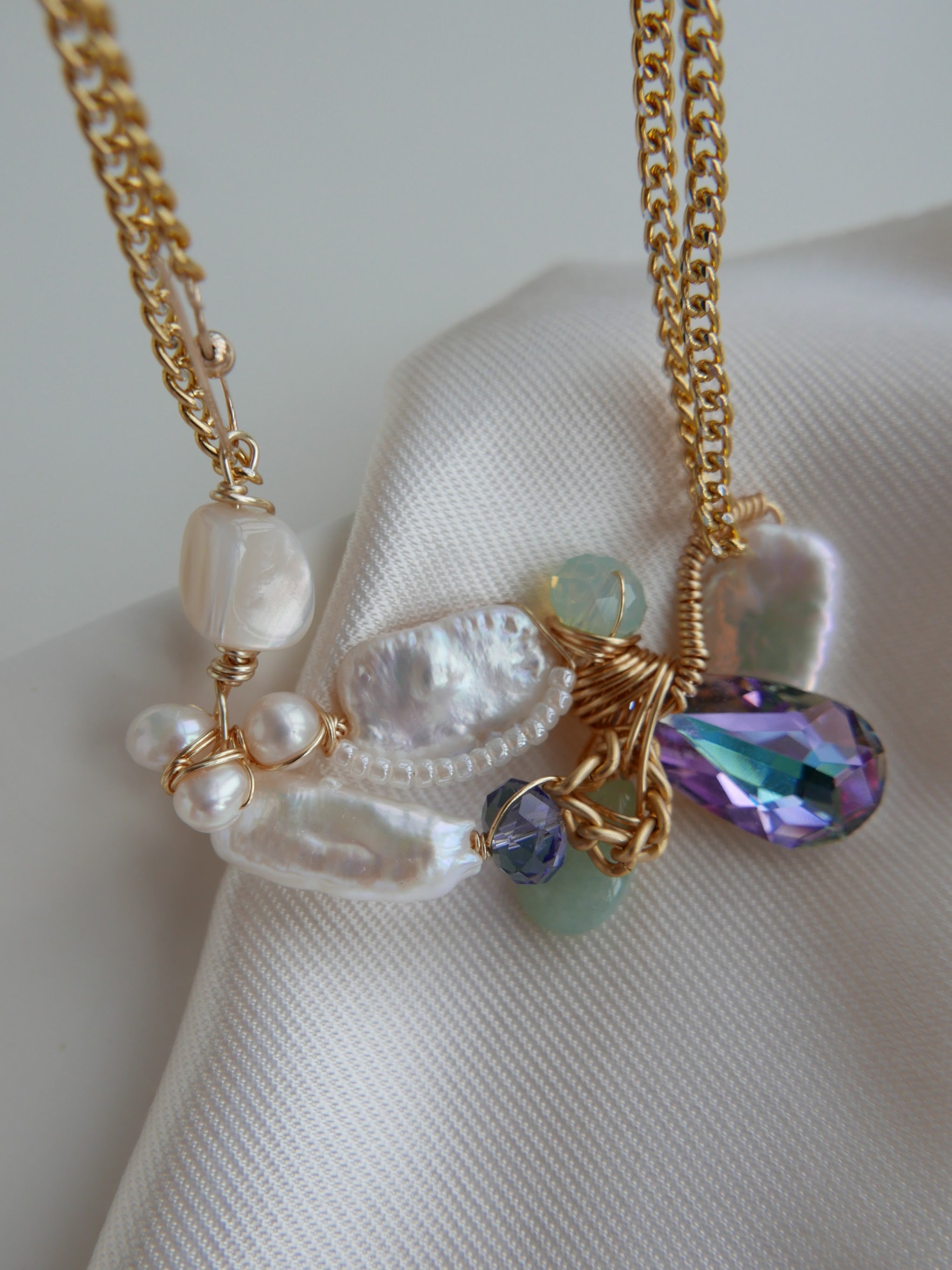 Wired For Grace | Aurora Swarovski Pearls Necklace