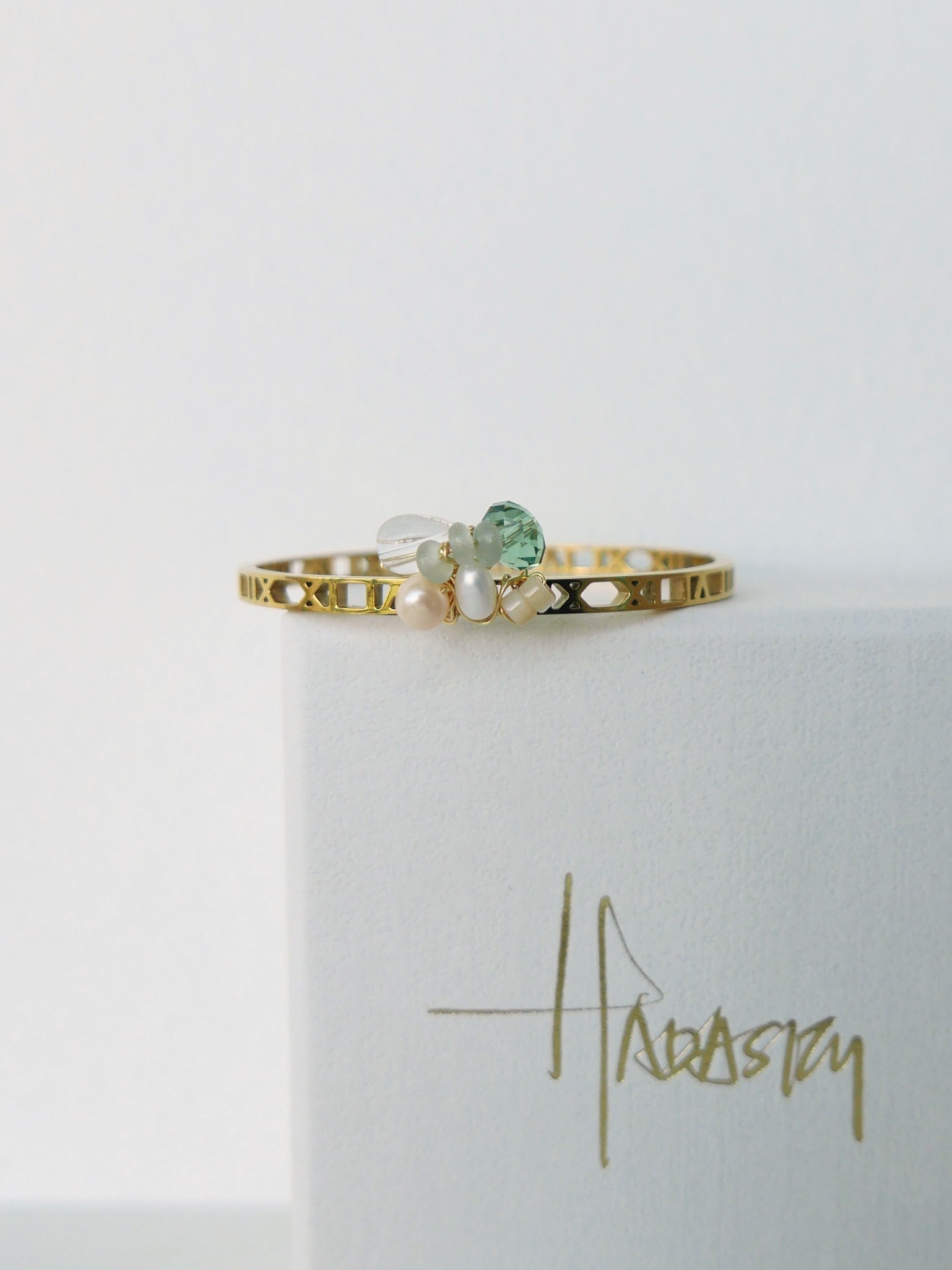 Wired For Light | Green Swarovski Pearl Bangle