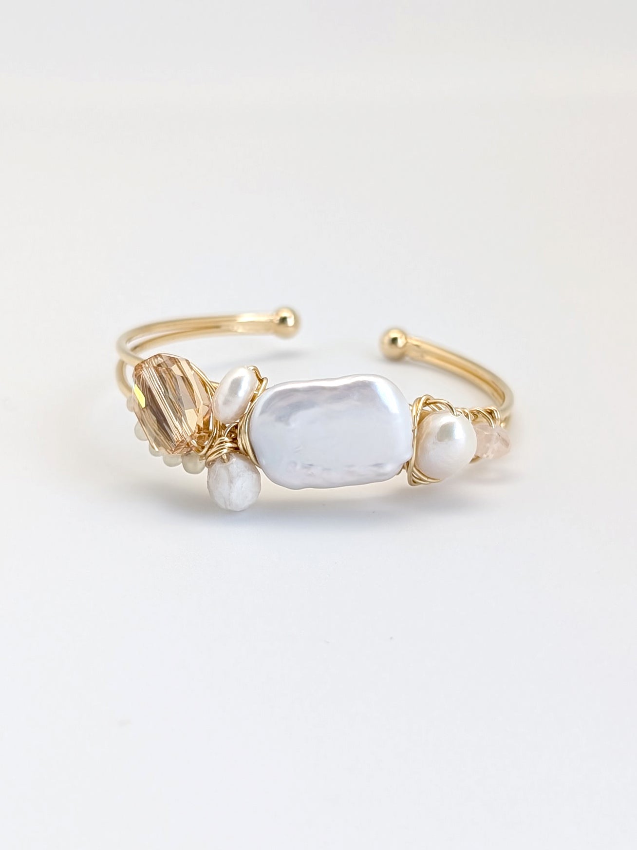 Pearl Wire Wrapped Cuff Session | Creative Experience
