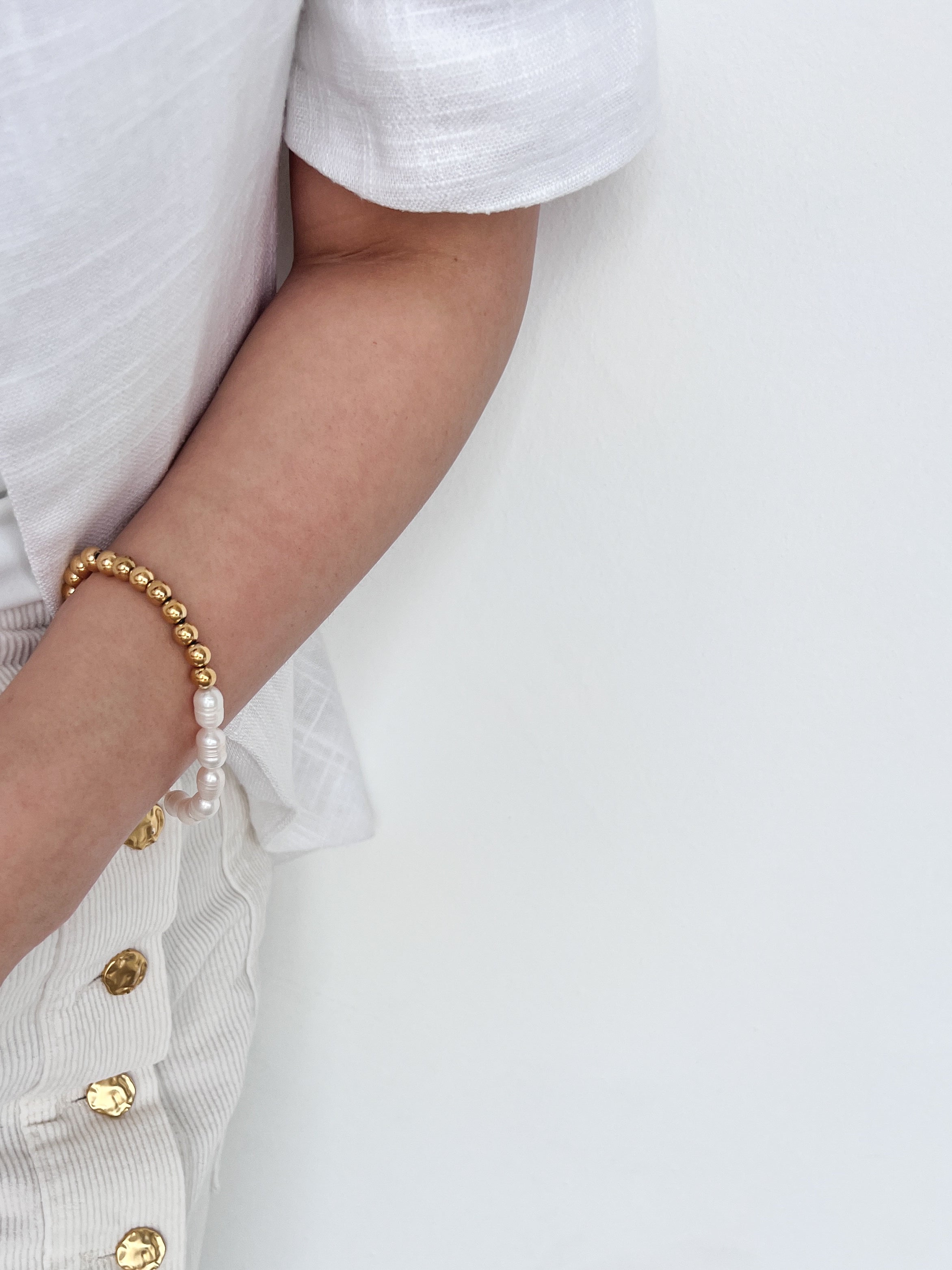 Infinity | Pearl Bracelet