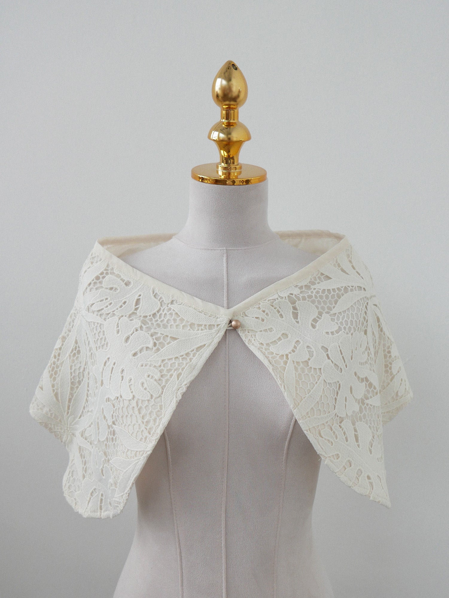 MTO Cape | Little Details