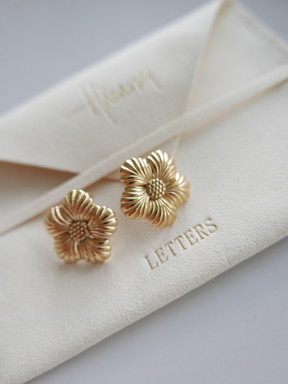 Full Bloom Earrings (Studs)