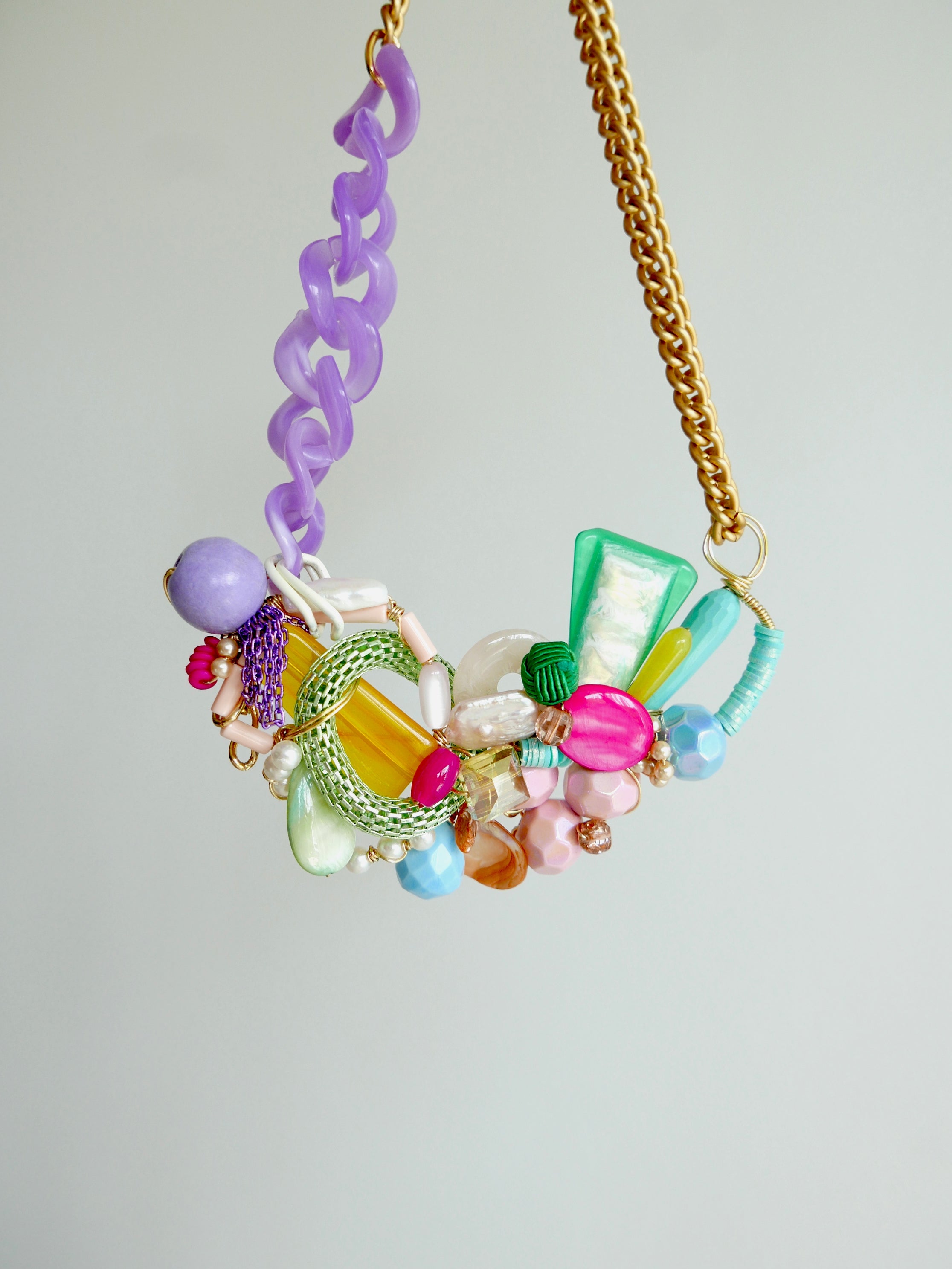 Women's statement necklace gold and multicolour