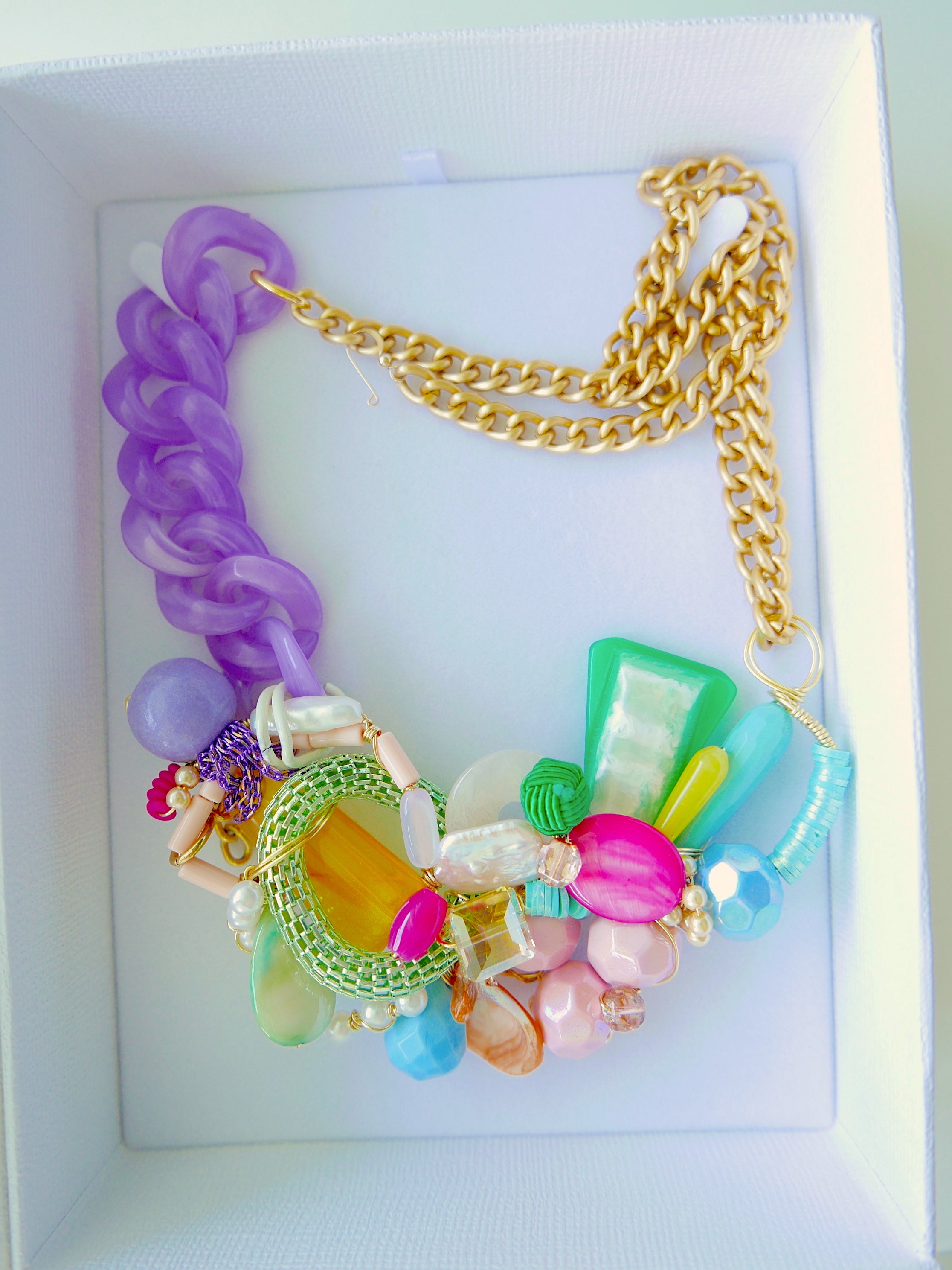 Women's statement necklace gold and multicolour