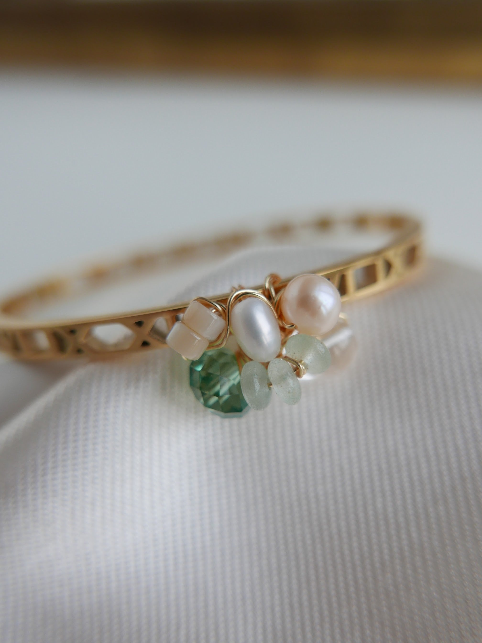 Wired For Light | Jade Quartz Bangle