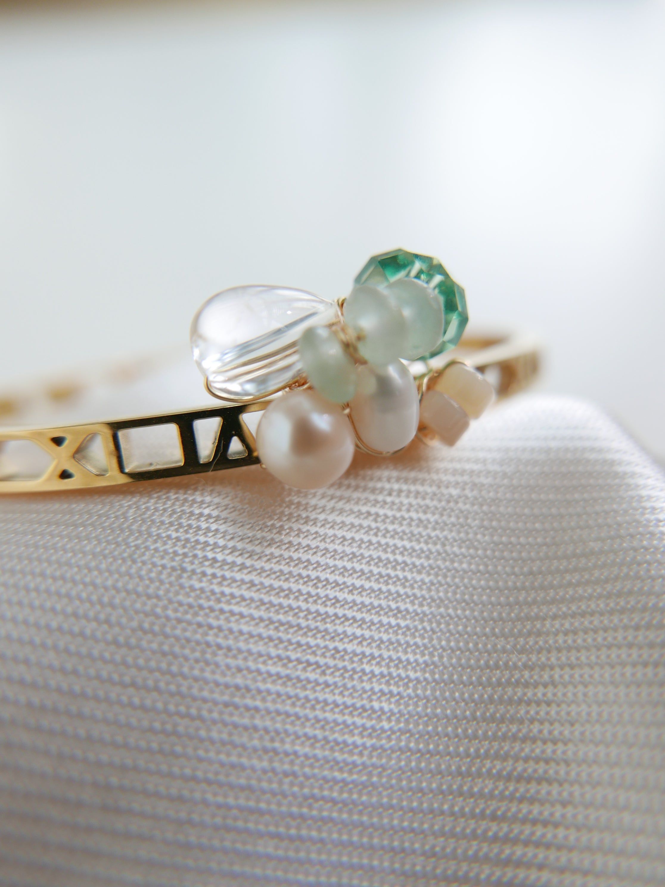 Wired For Light | Green Swarovski Pearl Bangle