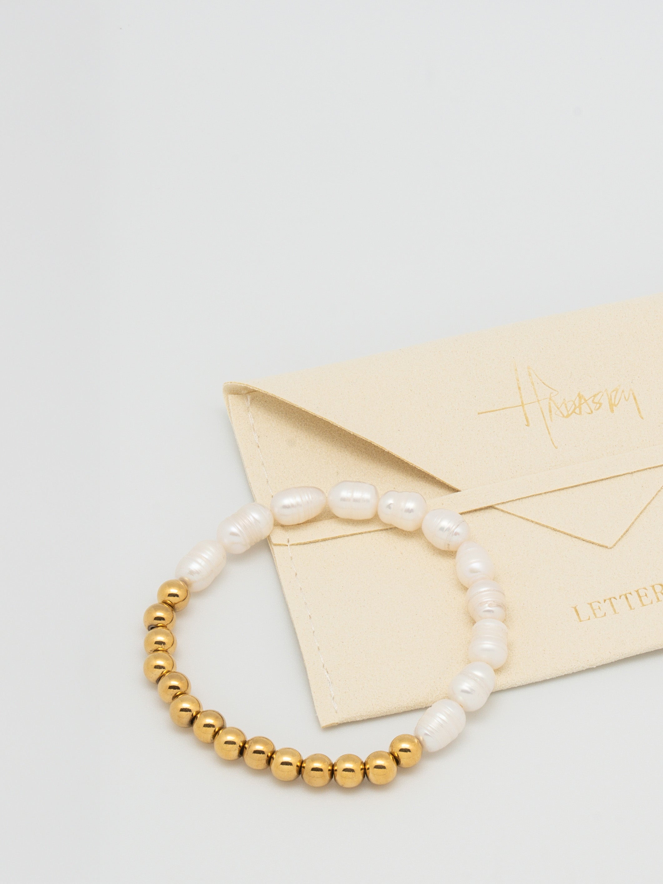 Infinity | Pearl Bracelet