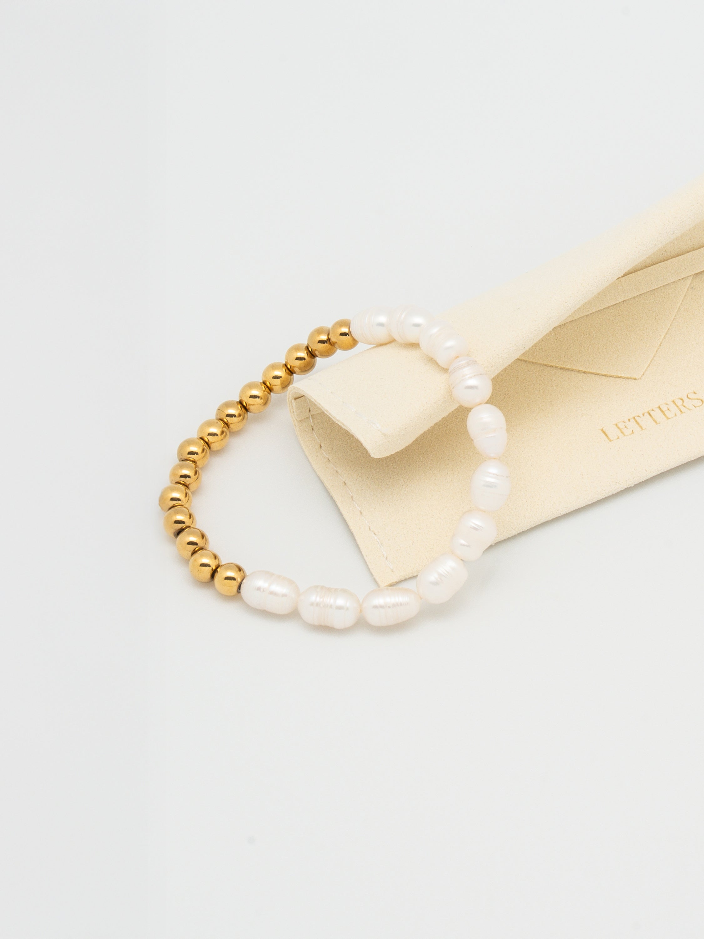 Infinity | Pearl Bracelet