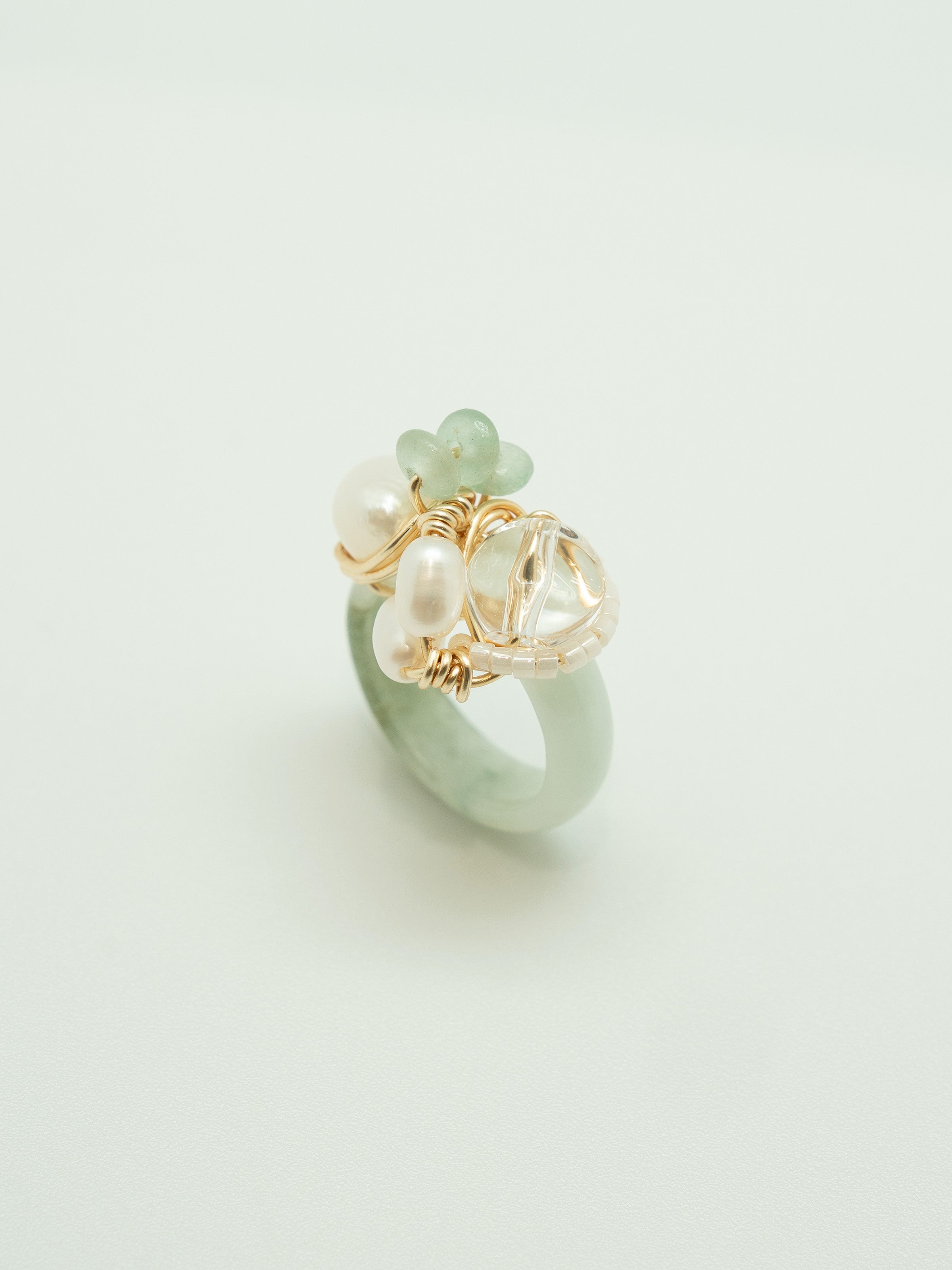 Jade ring with freshwater pearls, green beryl rondelle, clear quartz